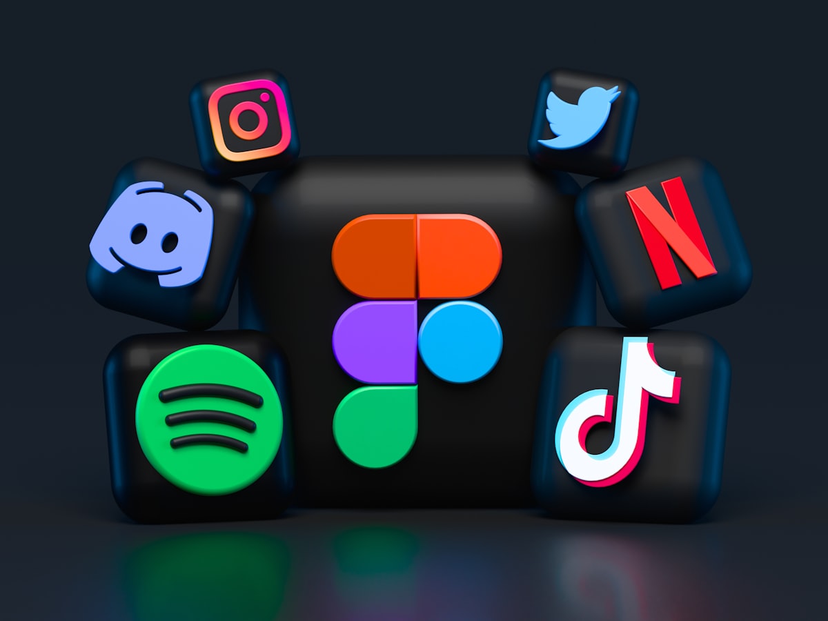 Community management Suisse : gestion réseaux sociaux pour PME romandes