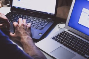WordPress vs Shopify 2026 : comparatif PME Suisse